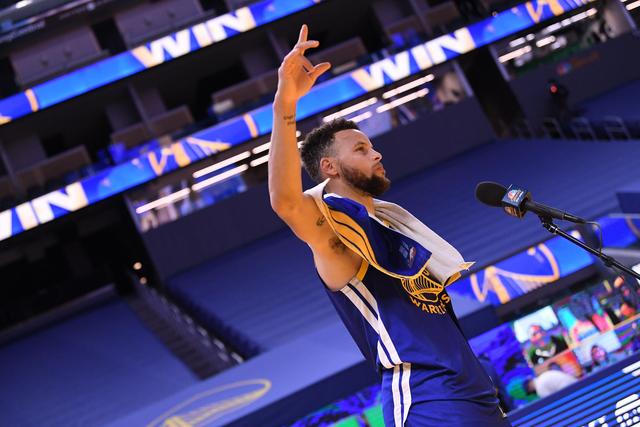 媒体人：袁堂文大概率下赛季重返上海男篮